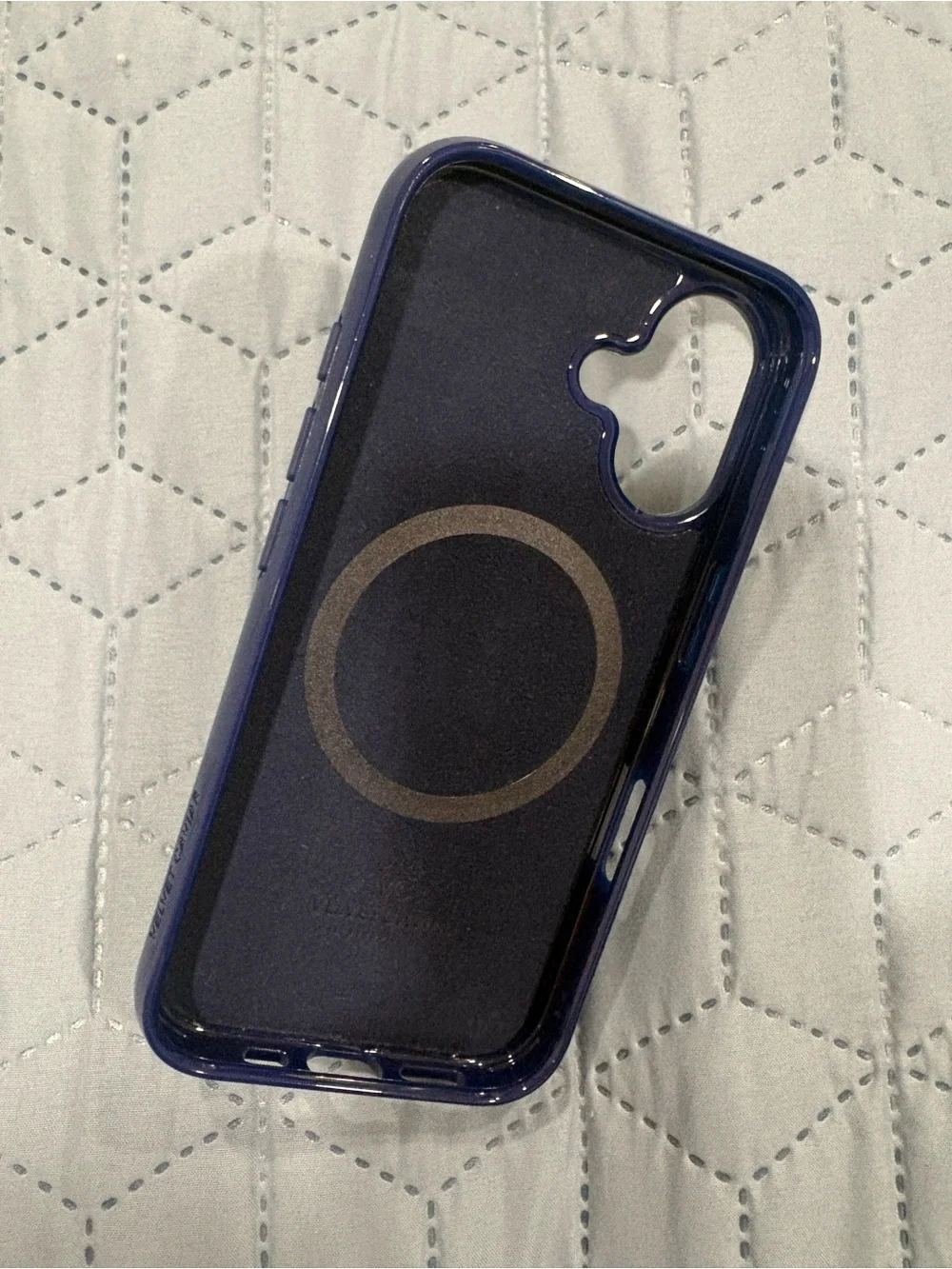 Velvet Caviar - Midnight Kisses iPhone 16